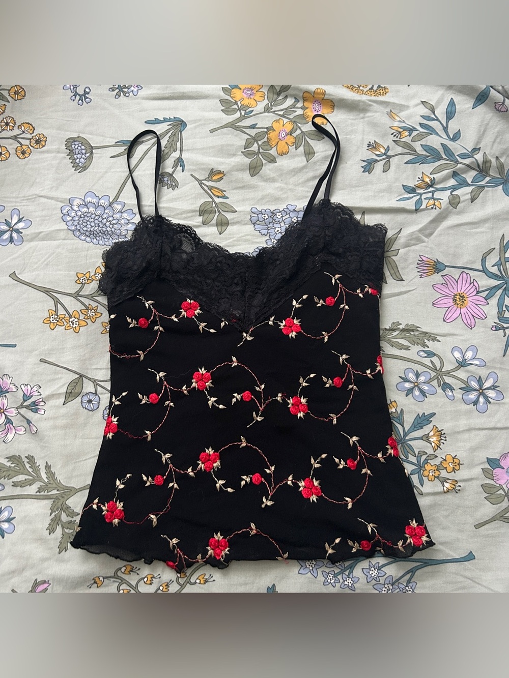 moving sale 💕 - vintage rose print whimsigoth lace trim cami size small